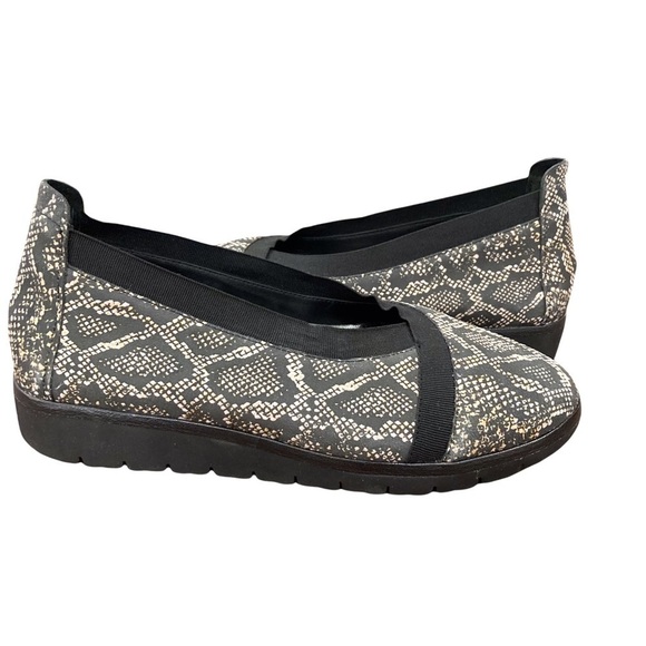 NWT Nurture sz 8 Kizzie snake print envelope flats - Picture 1 of 16